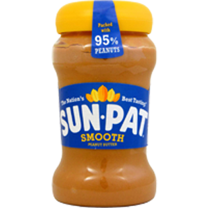 SunPat® Smooth product by C.M.C. The Food Company GmbH - Ganze 94% Erdnüsse machen die SunPat Erdnussbutter zu einem cremigen Klassiker in jedem Haushalt